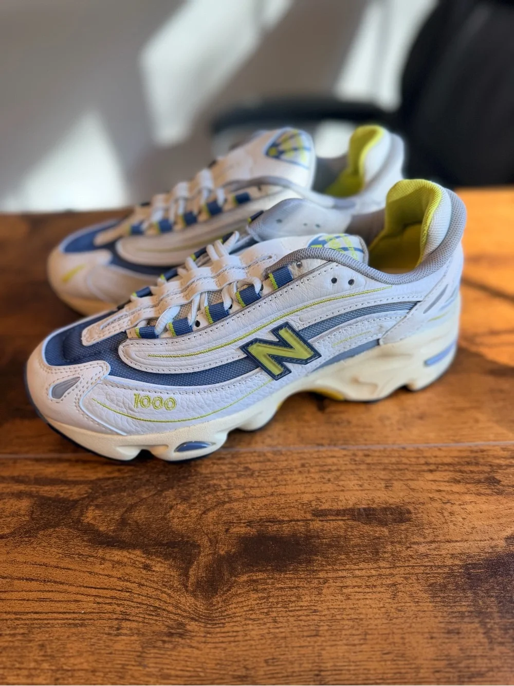 New Balance 1000 White and Navy Athletic Sneakers 6M/7.5W